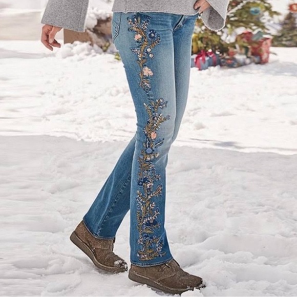 DRIFTWOOD Denim - DRIFTWOOD Classic Fit Jeans with peach Floral Embroidery, EUC, 30